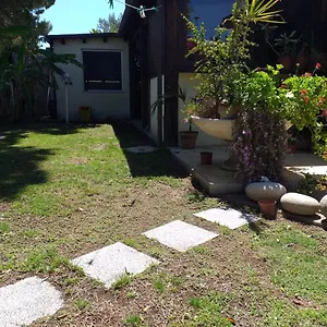 Brezza Di Mare In Con Giardino E ,casa Vacanze Al Mare Villa Quartu SantʼElena